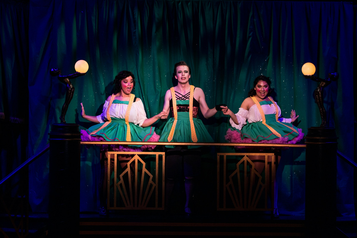 Cabaret photo- 2 ladies